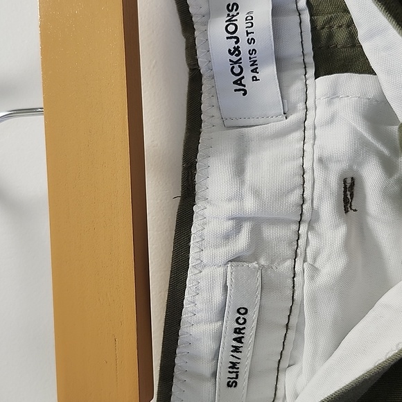 Jack & Jones Green Chinos - Picture 4 of 6